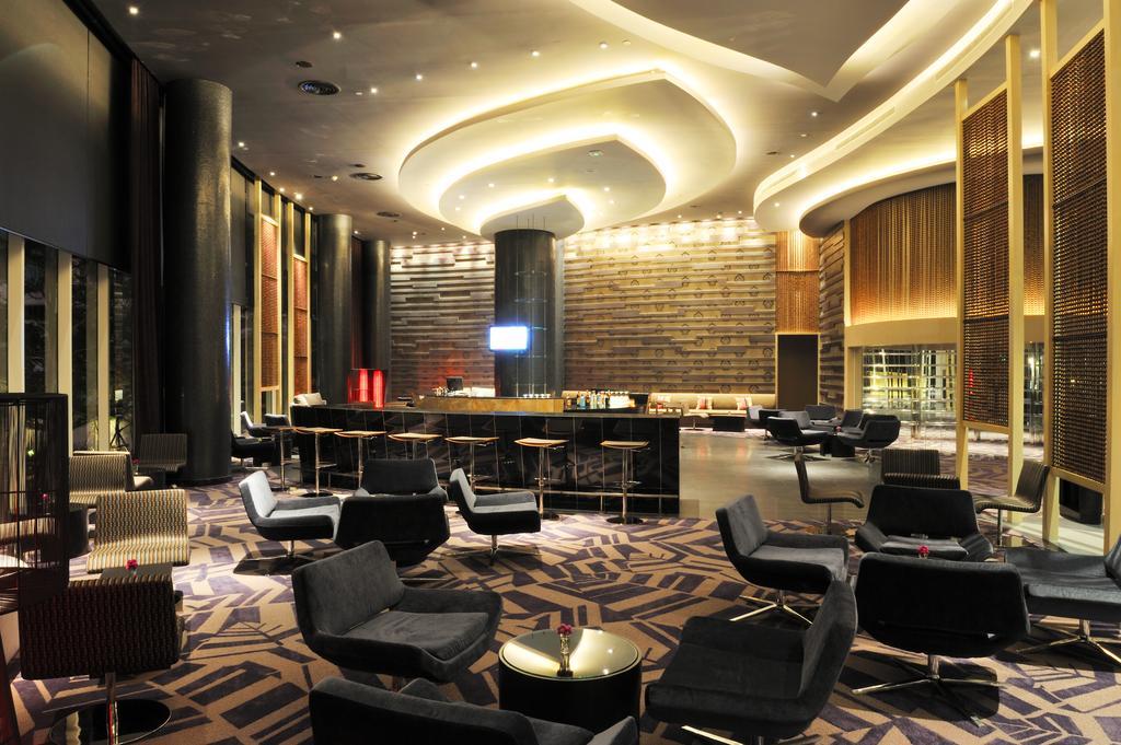 Amaranth Suvarnabhumi Hotel Bangkok Luaran gambar The lounge at KLIA